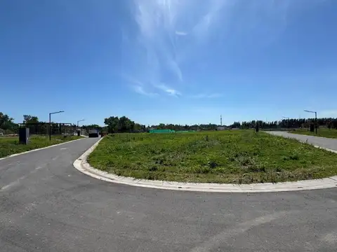 Terreno en Venta 25  mts Fondo