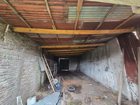 Casa en Venta con 3 cocheras