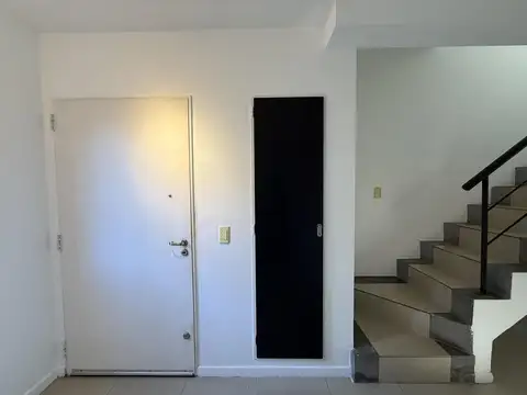 Depto Tipo Casa en Alquiler 15 años