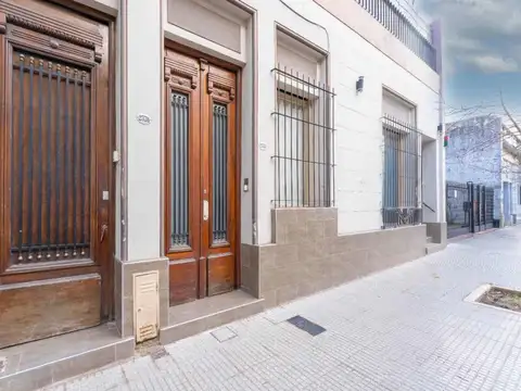 Depto Tipo Casa 5 ambientes con 1 baño