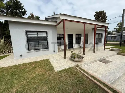 Moderna Casa de 3 Ambientes con Gran Parque - Barrio Parque Sakura