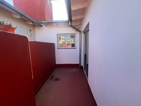 Depto Tipo Casa en Alquiler de 2 ambientes
