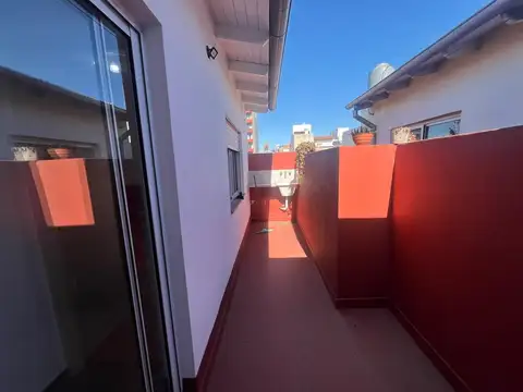 Depto Tipo Casa en Alquiler de 1 dormitorio