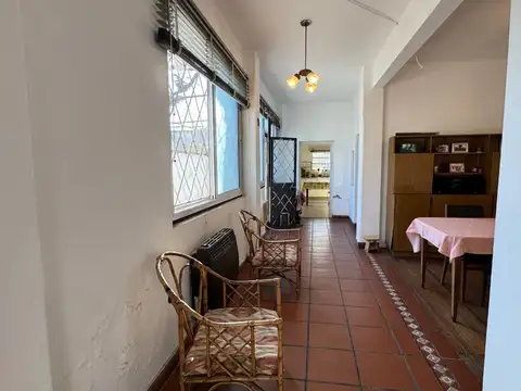 Casa en venta sobre lote propio de 4 amb + jardin