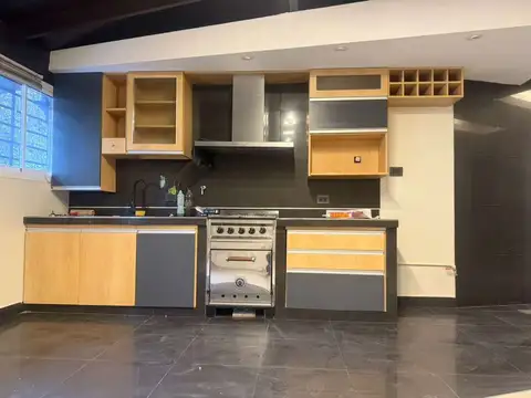 Ceretti 3500, Piso 1