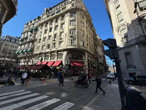 Hipolito Yrigoyen  al 600