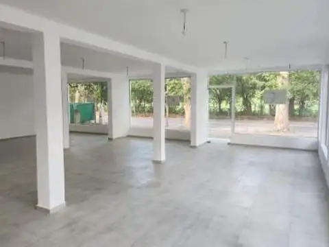 Locales Comerciales en venta - 4 Ambientes - Mendiolaza
