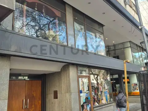 9 de julio 1100, Piso 0