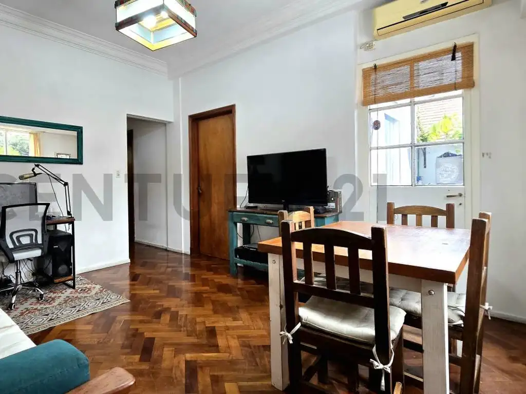 Correa 4400, Piso 1