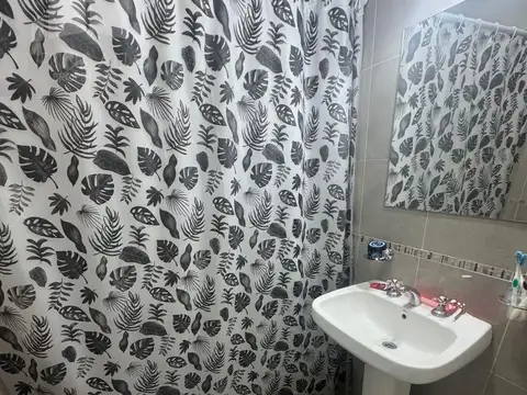 Depto Tipo Casa en Venta con 2 cocheras