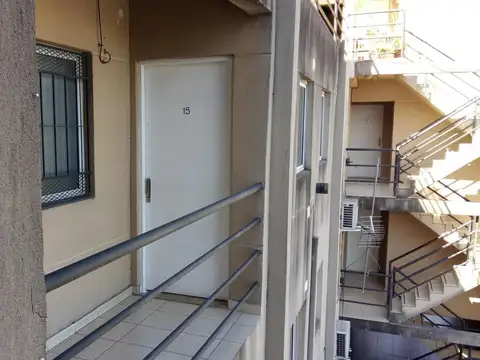 Lugones 1000, Piso 2