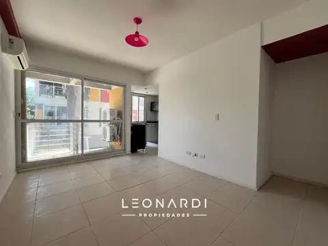 Departamento céntrico con cochera en alquiler - ID 4064