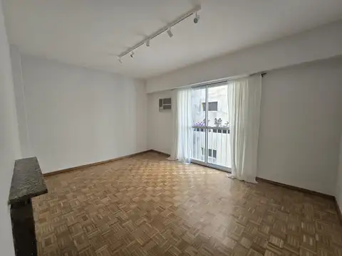 Departamento al contrafrete en Retiro 2 ambientes