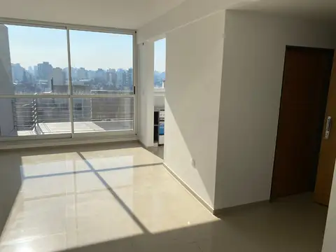 Venta Departamento de 2 Amb al frente con balcón terraza NUEVO PRECIO entr inmediata - P Avellaneda 