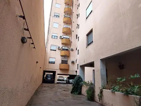 DPTO EN VENTA 2 AMB. C/COCHERA RIVADAVIA 151, AVELLANEDA