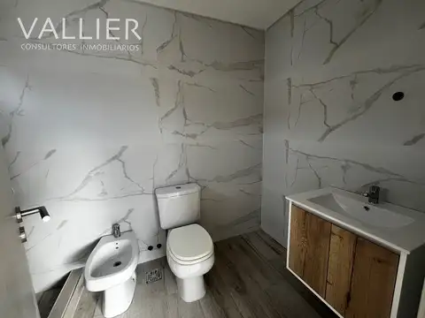 Casa 4 ambientes con 4 baños