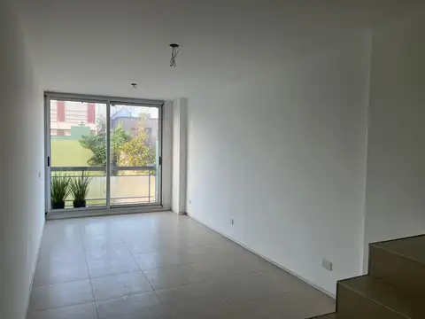 O'higgins 200, Piso 1