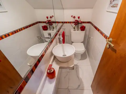 Oro 1250 , Piso 1
