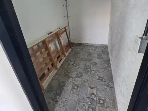 Local en Alquiler en Paternal, $ 800.000