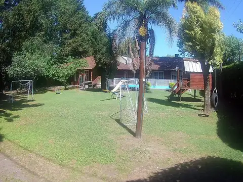 Casa en Venta con 4 cocheras