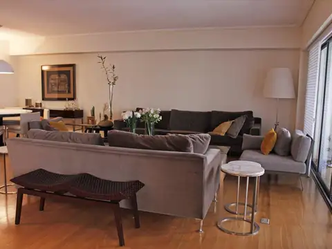 Departamento en Venta con 3 cocheras