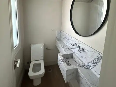 Casa en Venta en Albanueva, USD 1.550.000