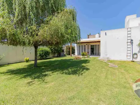 CASA EN VENTA EN CITY BELL