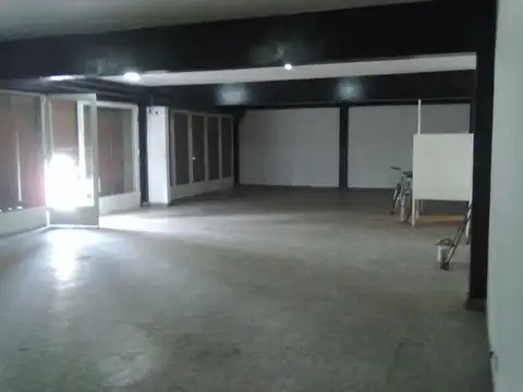 Local en Alquiler en Glew, $ 2.000.000