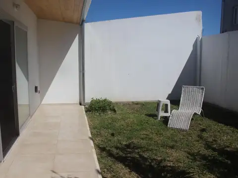 Depto Tipo Casa en Venta 5 años