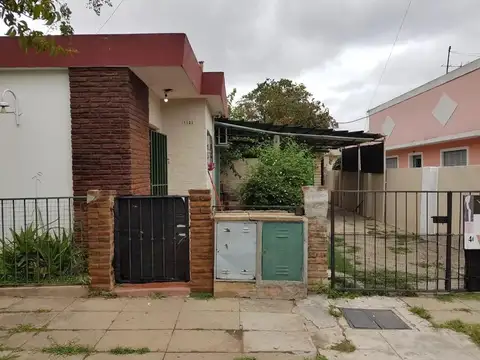 VENTA - PH 2 AMB - A REFACCIONAR - COCHERA - MORON SUR