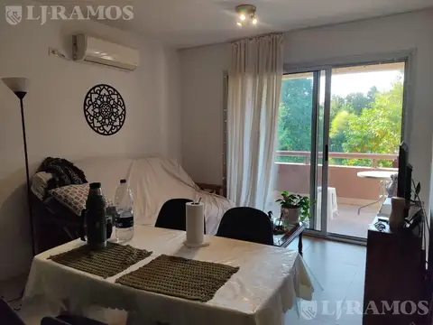 Departamento en Alquiler con 1 cocheras
