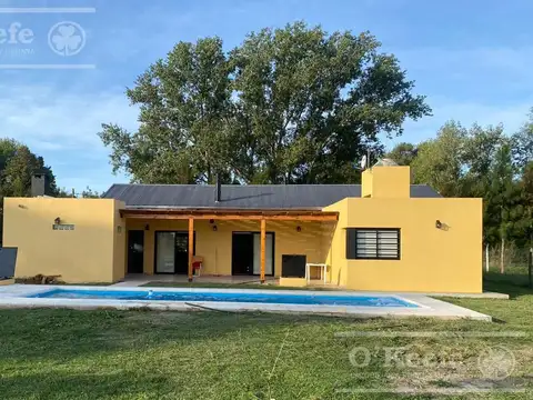 Casa en venta en barrio Las Calandrias n1405. Lote 5 MZA 15B  Escritura Inmediata  