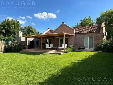 Alquiler Temporada de Polo y de Verano-  Casa en Barrio Palmares de Pilar - Pilar