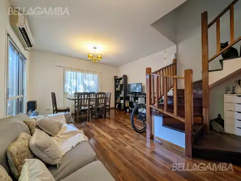 Depto Tipo Casa en Alquiler de 4 ambientes