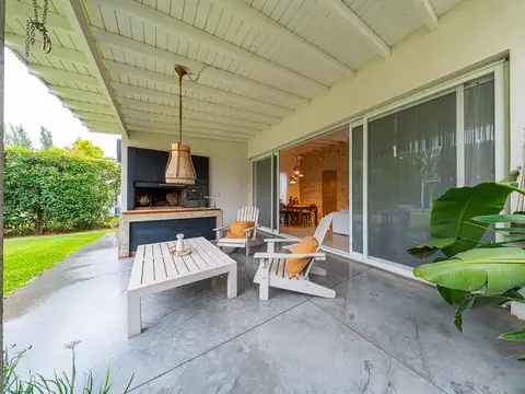 Casa en Venta al Oeste