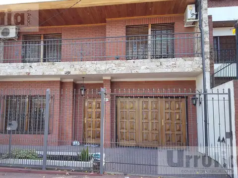 CHALET -  MORON NORTE