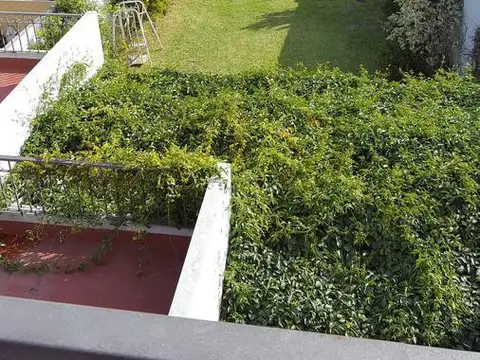 Casa 7 ambientes con 3 baños