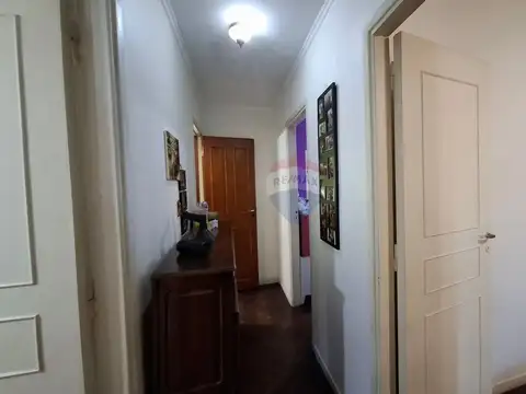 Casa 6 ambientes con 2 baños