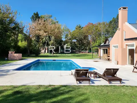 Casa en Venta de 5 dormitorios