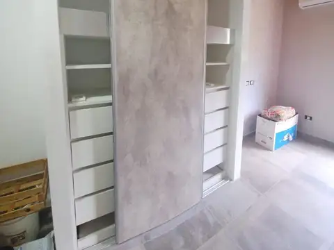 Casa en Alquiler con 1 cochera