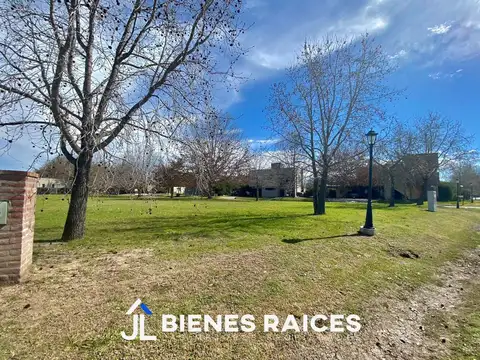 Terreno en Venta 44  mts Fondo