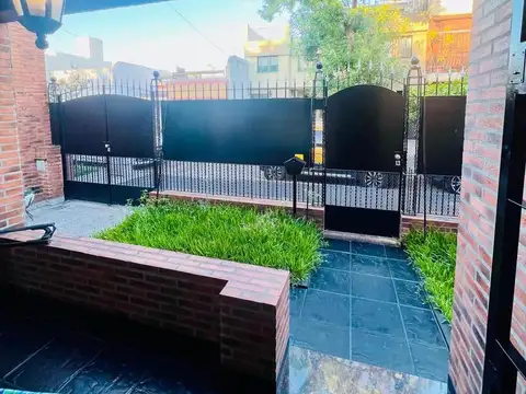 Casa en Venta 2 ambientes Barrio Naón Mataderos