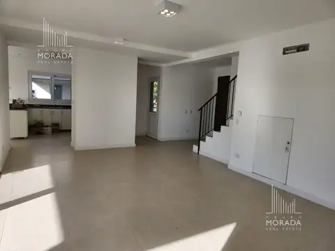 Casa en Alquiler de 3 dormitorios