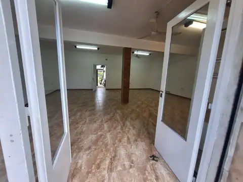 Local en Alquiler en Manuel B Gonnet, $ 640.000