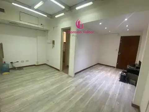 VENTA EXCELENTE OFICINA - MICROCENTRO