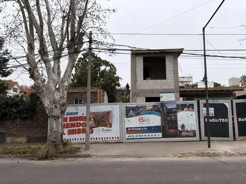 Terreno en Venta 31  mts Fondo