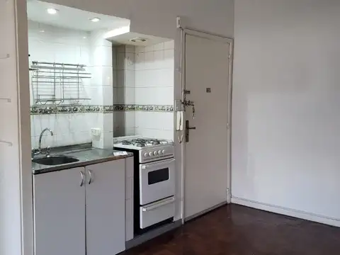 VENTA MONOAMBIENTE EN RECOLETA. PARAGUAY ENTRE AYACUCHO Y RIOBAMBA.