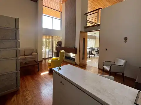 Casa en Venta en Villa Nueva de Guaymallen, Guaymallén