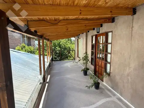 Depto Tipo Casa Monoambiente con 2 baños
