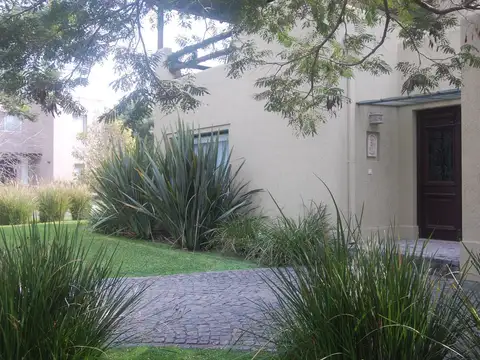 LAS LIEBRES  (   32893 )